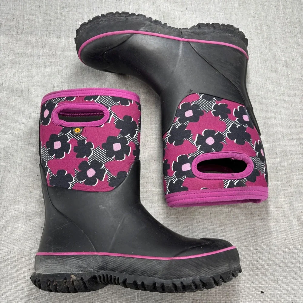 Bogs Grasp Rain Boots Black Pink Floral Waterproof Winter Boots Kids Youth Sz 2